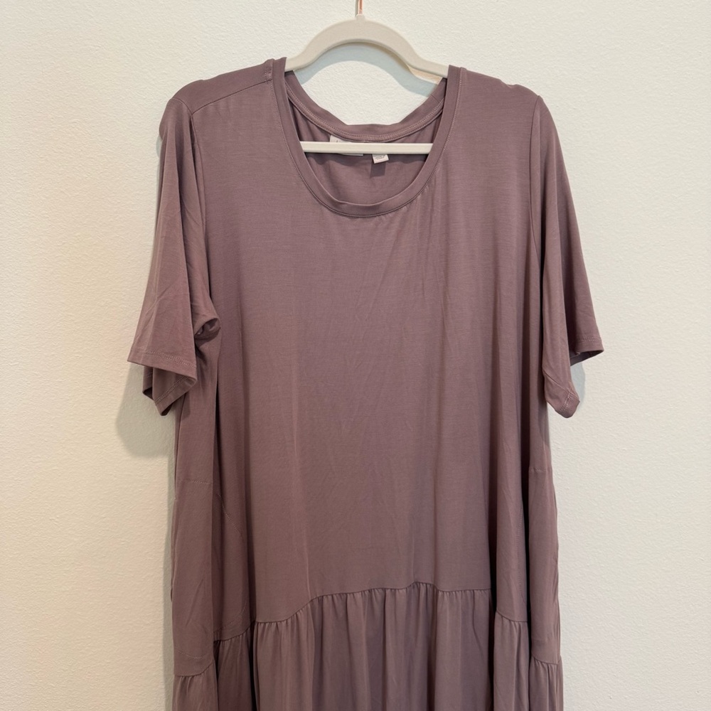 LOGO Mauve Short Sleeve Dress Midi Dress - Picture 3 of 9
